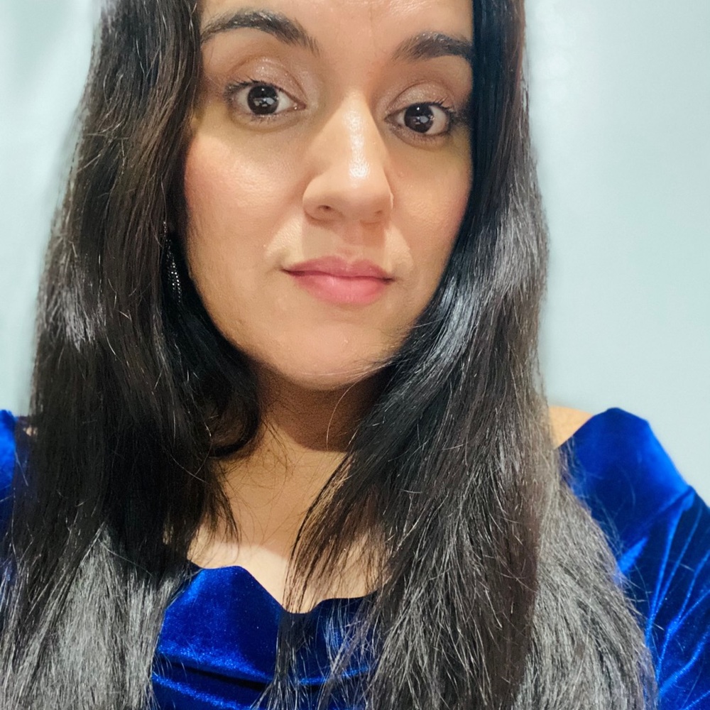 Meet your Posher, Adiana
